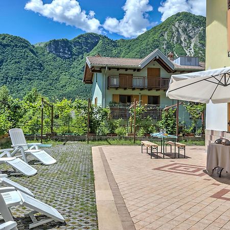 Il Giardino In Montagna Family Friendly- Happy Rentals Tenno Exteriör bild