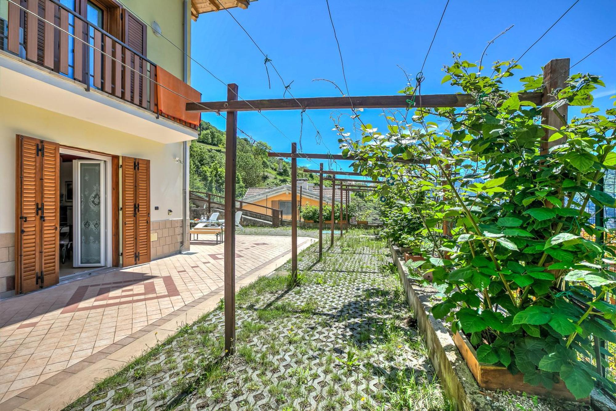 Il Giardino In Montagna Family Friendly- Happy Rentals Tenno Exteriör bild