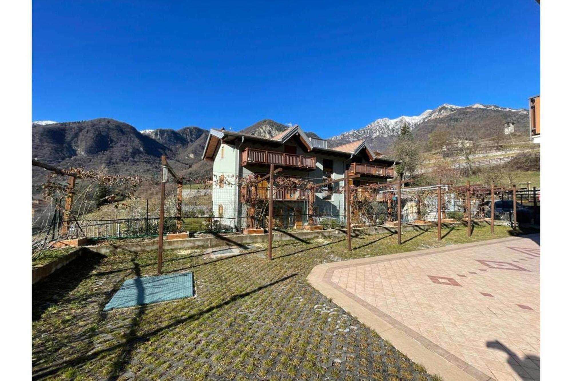 Il Giardino In Montagna Family Friendly- Happy Rentals Tenno Exteriör bild